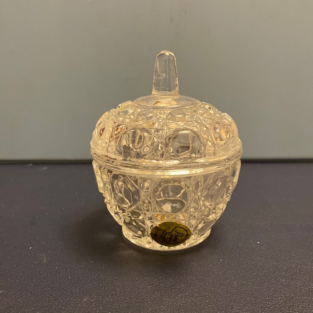 Crystal trinket box